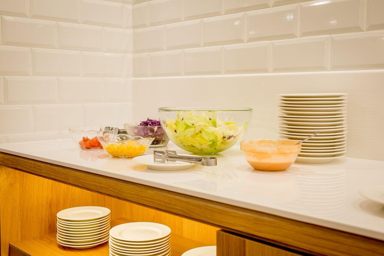 Food & Drinks 5, Good Life Hotel - Shang Hwa, Taipei City