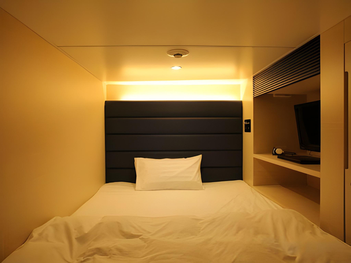 Bedroom 8