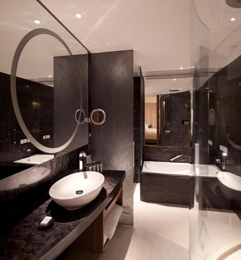 Bathroom 13