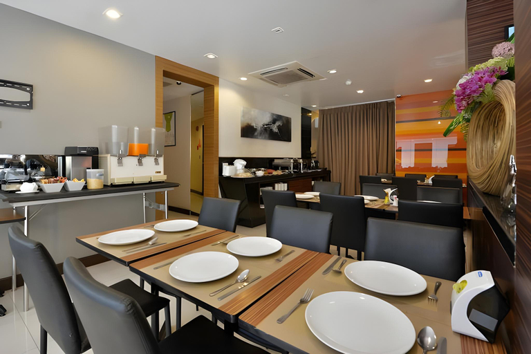 Food & Drinks 4, Arawana Express Phromphong, Wattana