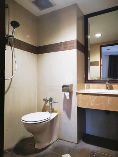 Bathroom 9