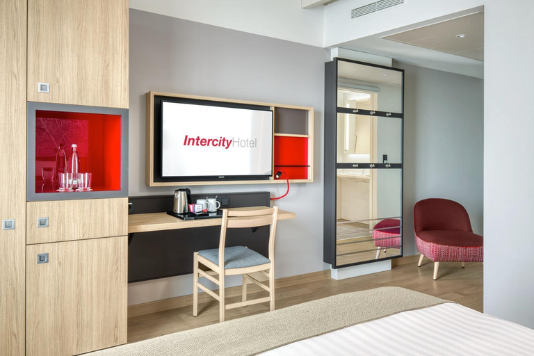Bedroom 13