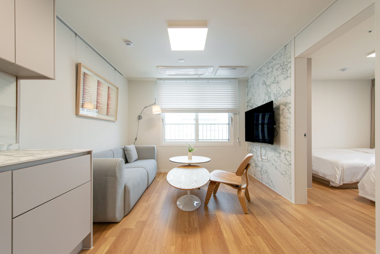 Dining Room 6