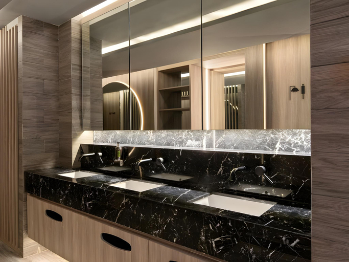 Bathroom 17