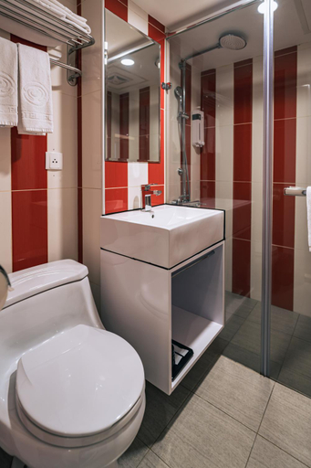 Bathroom 5, Hotel Puri Taipei Station Branch, Taipei City