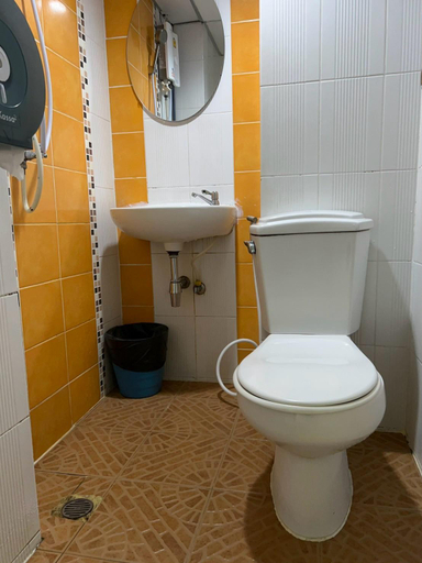 Bathroom 7