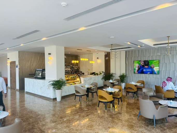 Food & Drinks 5, Al Ertiqaa Hotel, Jeddah
