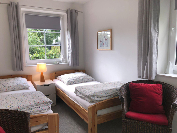 Bedroom 2, Familienfreundliches Ferienhaus, Ostholstein
