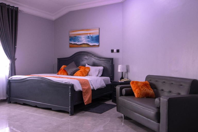 Others 4, KCS Guesthouse, Tema