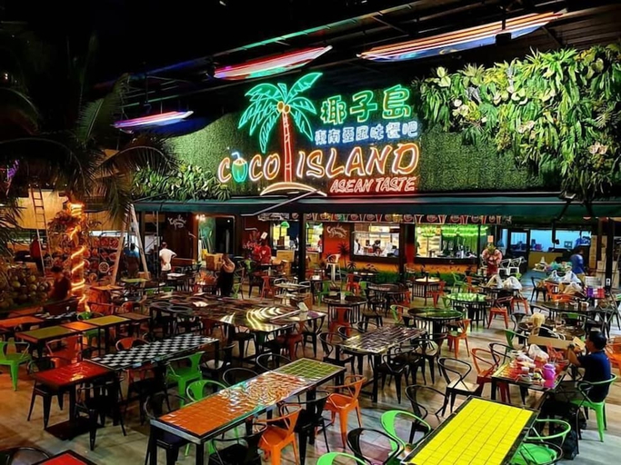 Food & Drinks 5, Wangs Hotel Gurney Drive, Penang Island