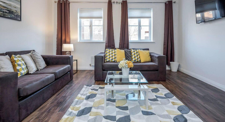 Others 3, 2 Bed Apartment Sleeps 5 - Wifi, Free Parking, Thurrock