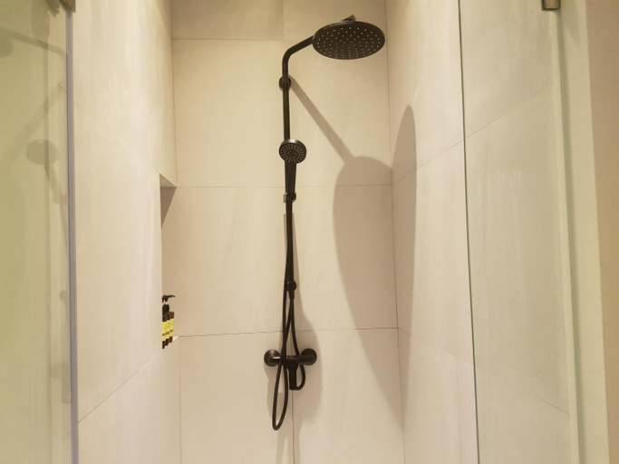 Bathroom 5, Maehaad Bay Resort, Ko Phangan