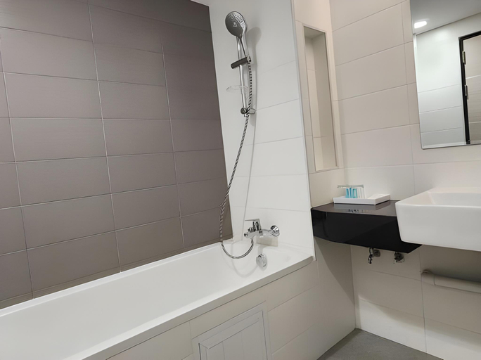 Bathroom 8