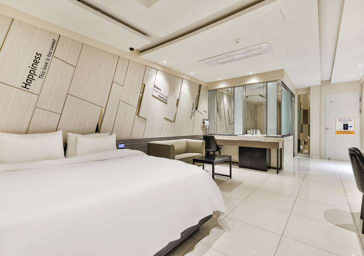 Bedroom 2, Hotel A1 Jukdo, Pohang