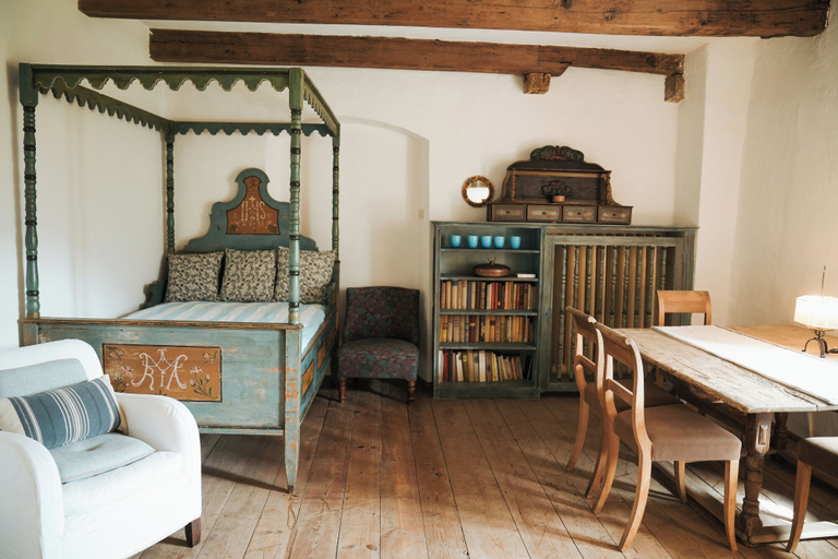 Bedroom 3, Ansitz Zinnenberg, Bolzano