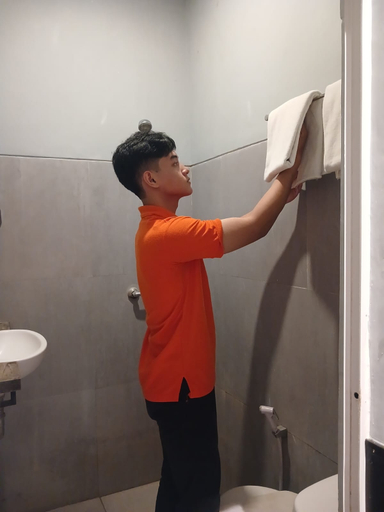 Bathroom 5, Weis Hotel Simpang Lima Semarang, Semarang