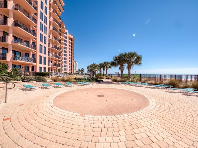 Exterior & Views 2, Seachase 803w, Baldwin