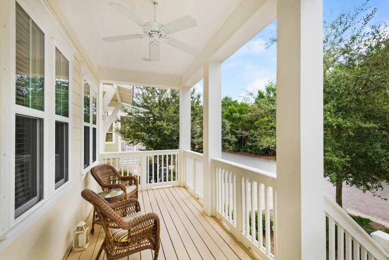 Others 5, Vaso's Beach House, Walton