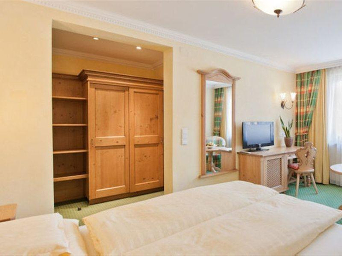 Bedroom 3, Das Central – Alpine . Luxury . Life, Imst