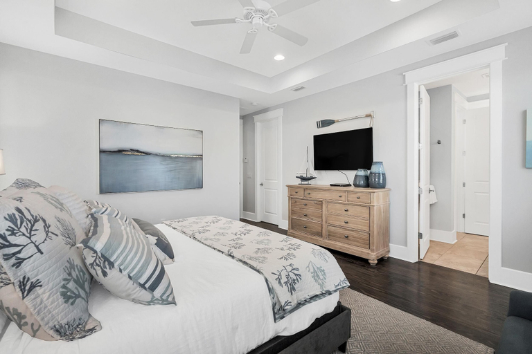 Bedroom 3, Peace Love & Flip Flops, Walton