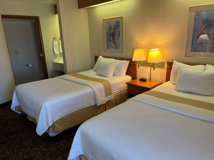 Bedroom 2, Days Inn by Wyndham Liberal KS, Seward