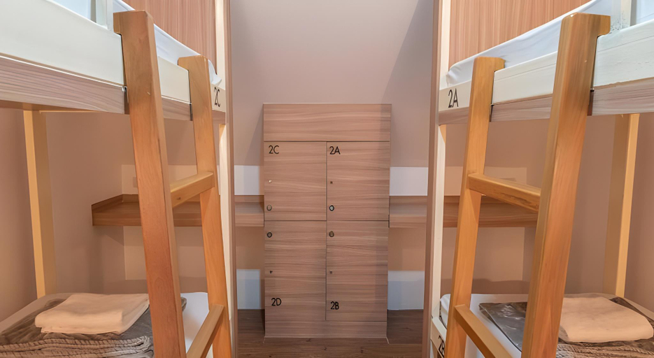 Bedroom 12