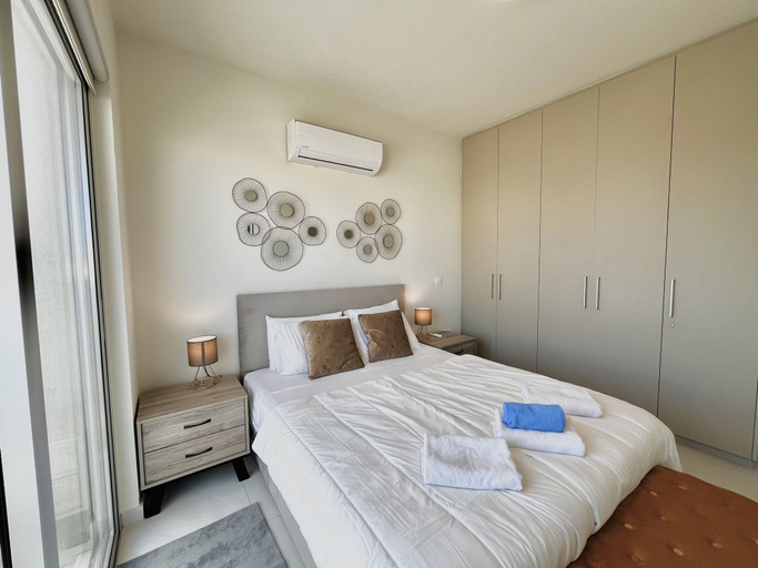 Room 5, 85 KAP - Stay Mythical Blue Apartment