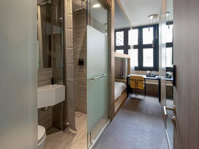 Bathroom 25