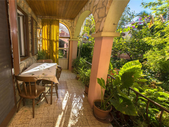 Others 3, Apartments Pavlina, Starigrad