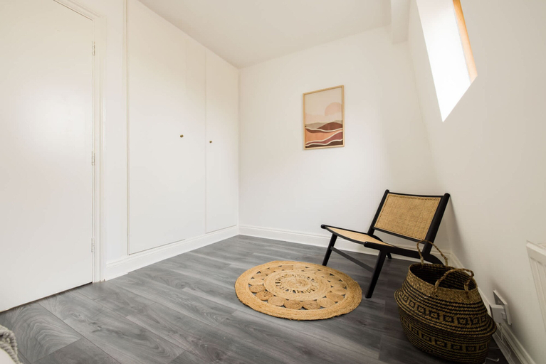 Others 2, Stylish 2 Bedroom Apartment - Shepherd s Bush, London