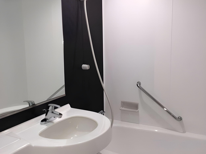 Bathroom 4