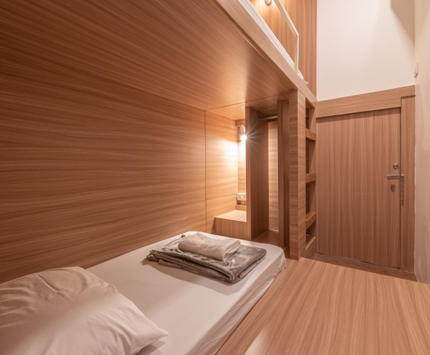 Bedroom 12