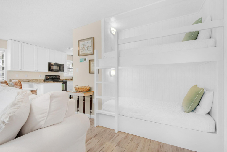 Others 1, Beachwood Villas 1A- Beach Haven, Walton