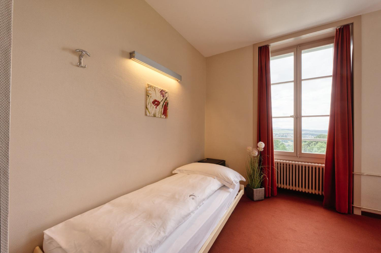 Bedroom 2, Hotel Le Funi de Cossonay, Morges