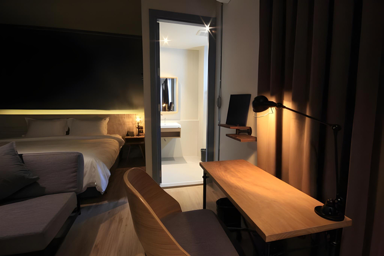 Bedroom 9