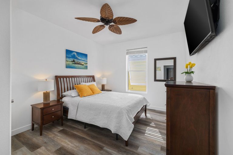 Bedroom 2, Coconuts RV Resort, Morgan