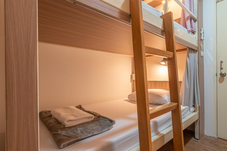 Bedroom 16
