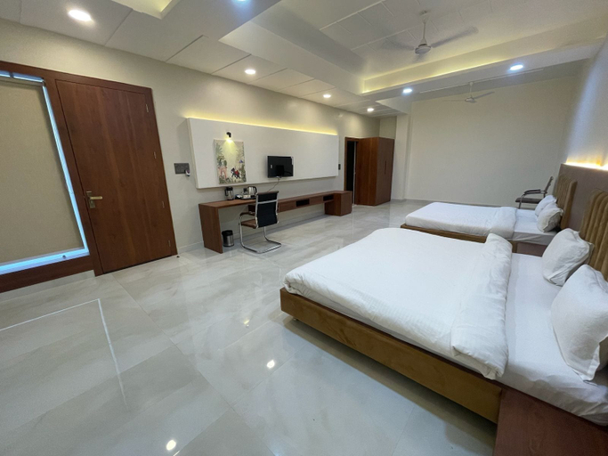 Others 5, The Kedar Resort, Mathura