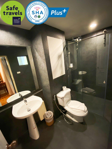 Bathroom 3