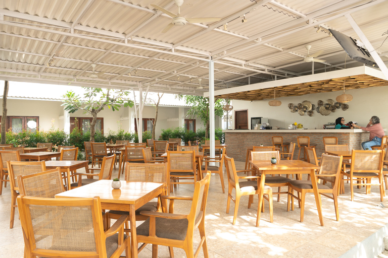 Food & Drinks 4, Maluk Stay, West Sumbawa