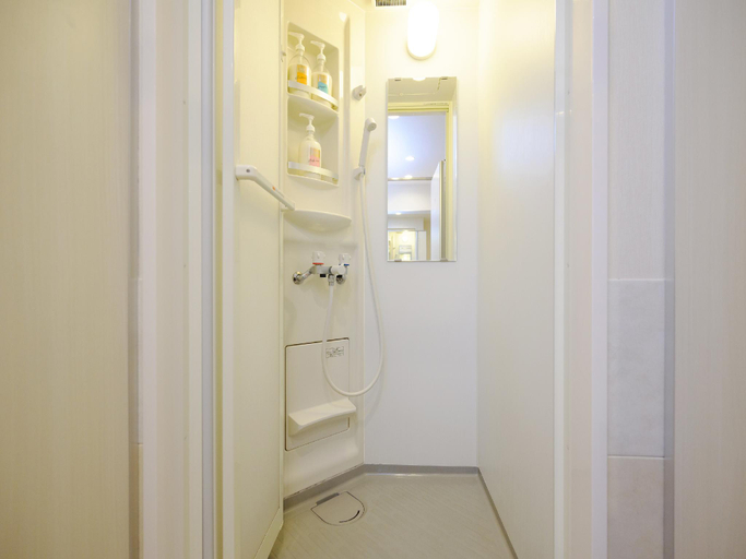 Bathroom 9