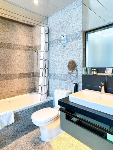 Bathroom 4