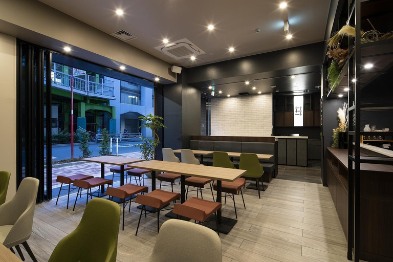 Restaurant 12