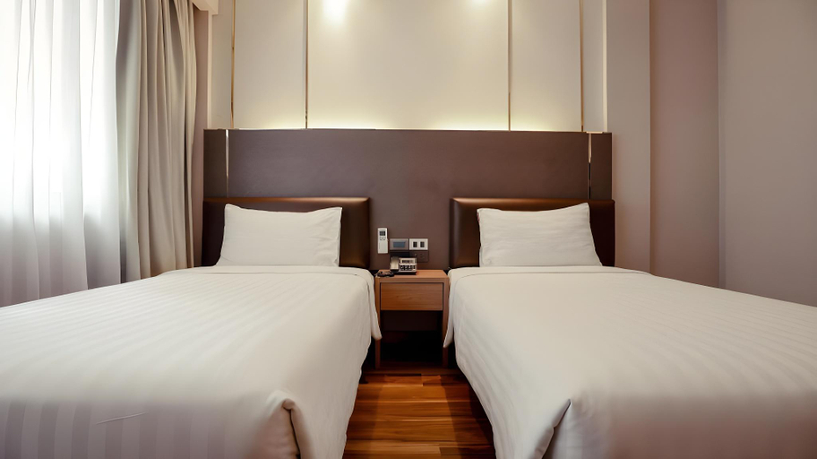 Bedroom 24