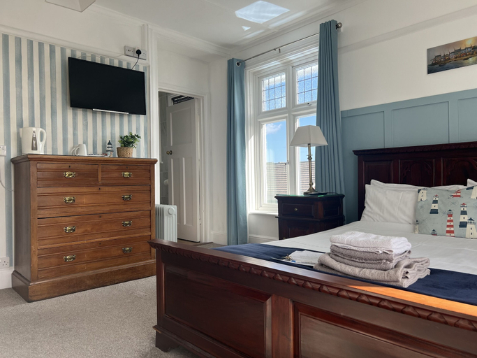 Bedroom 3, Gwyndra House B&B, Cornwall
