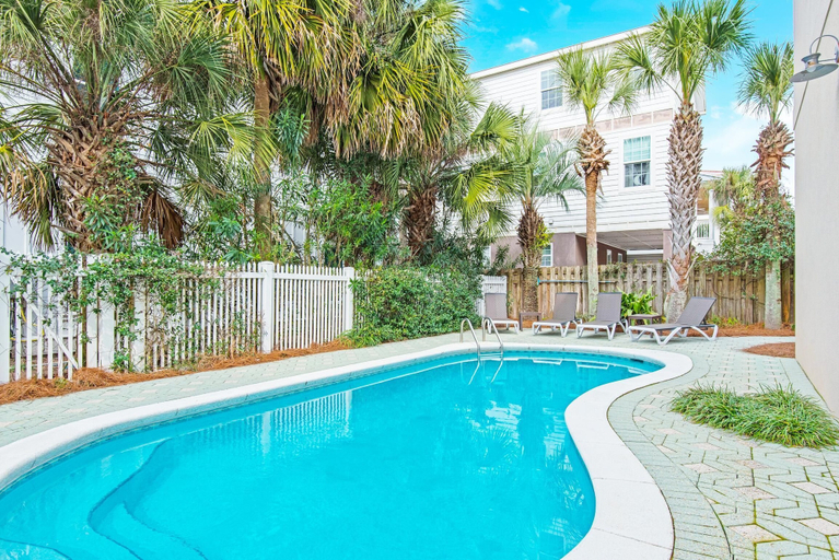 Sport & Beauty 4, Kiwi Grove, Walton