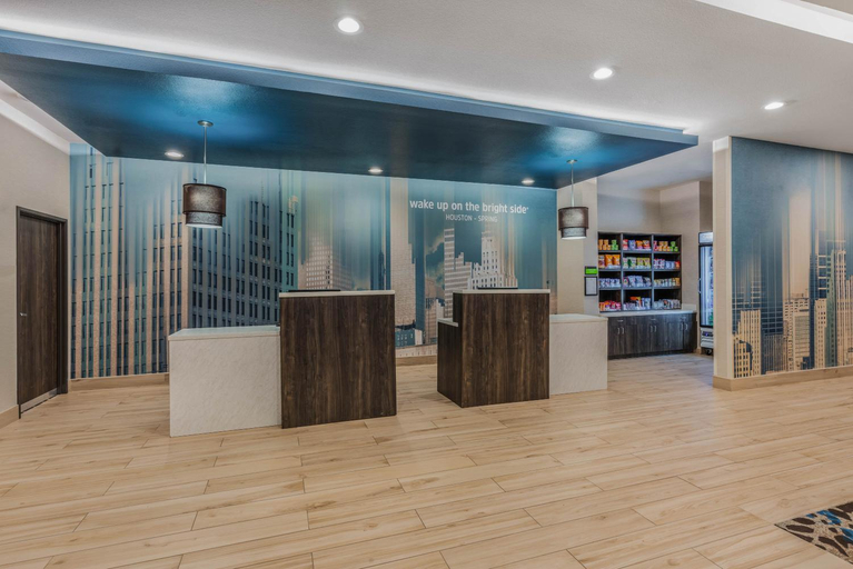 Public Area 2, La Quinta Inn and Suites by Wyndham Houston Spring South, Houston