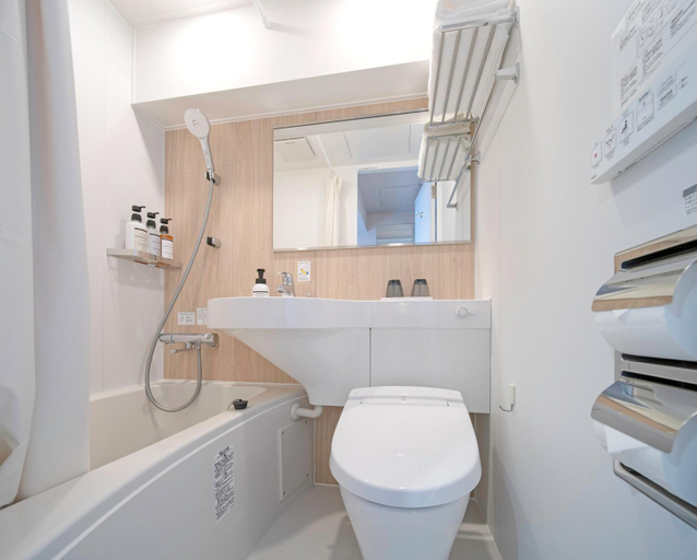 Bathroom 17