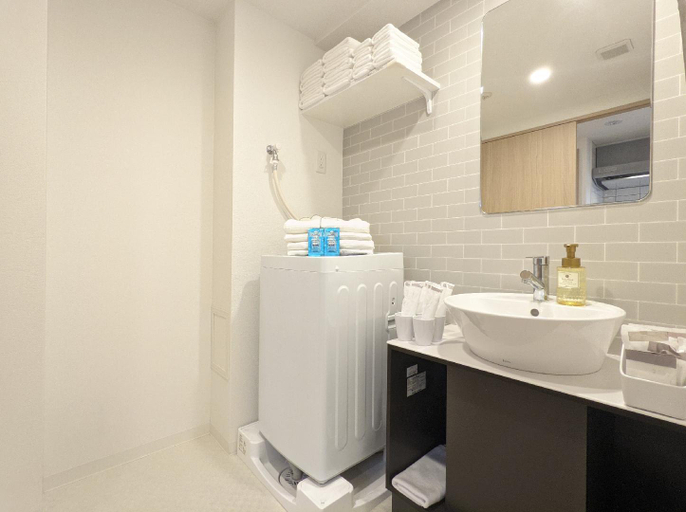 Bathroom 8