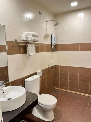 Bathroom 22